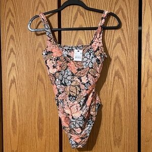 A Pea in the Pod Floral One Piece